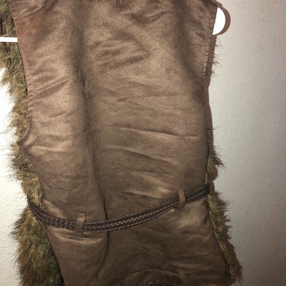 Belted brown faux fur vest - Picture 1 of 2